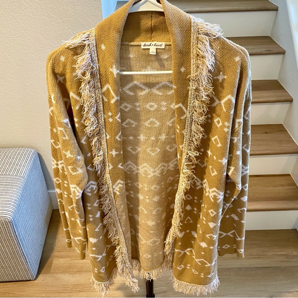 Derek Heart Cardigan Open-front with Aztec and Fringe detail- Juniors Size Large